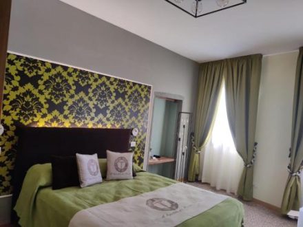 B&B Casentino,bed and breakfast Stia,camere toscane,soggiorno Casentino,colazione artigianale,ospitalità toscana,camere familiari,vacanze in Casentino,alloggio Stia,camere con soppalco,B&B L’Ospitale dei Brilli – Accoglienza toscana nel cuore del Casentino,Camere in stile toscano: comfort e autenticità,Colazione artigianale con pasticceria di nostra produzione,Le nostre sistemazioni,Prenota la tua esperienza in Casentino,Camere familiari e triple con vista montagna,Struttura principale e camere nel centro storico,Colazione con dolci fatti in casa ogni mattina,Servizi inclusi e atmosfera toscana